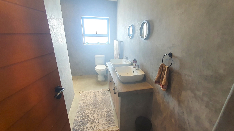 4 Bedroom Property for Sale in Shelley Point Western Cape